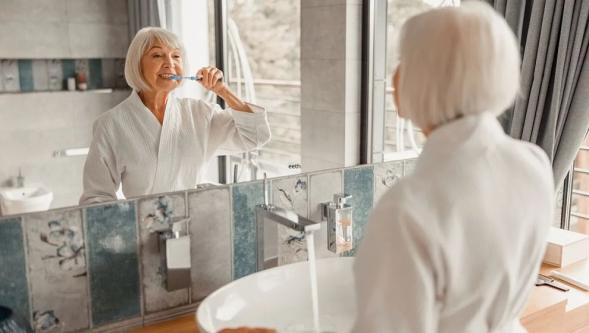 Araştırma: 'Dişleri günde 3 kez fırçalamak demans riskini azaltabilir'