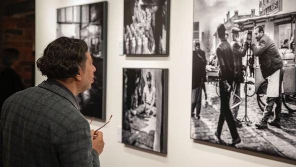 Feruz Ertürer'in 75 yıllık fotoğraf yolculuğu: 'Baktığı Yerde Başka Bir Dünya'
