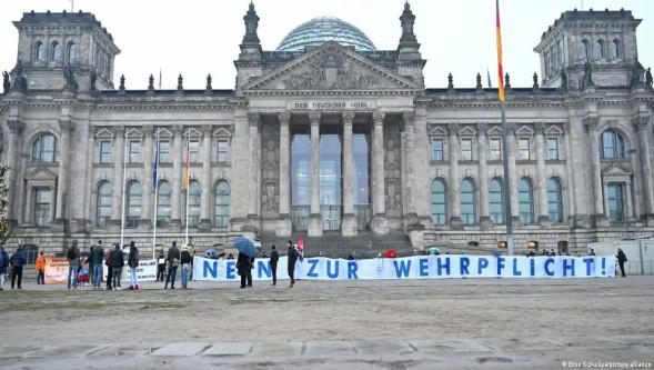 Askerliğe hayır: Almanya'da vicdani ret artıyor