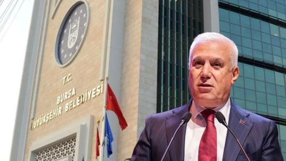 Bursa Büyükşehir Belediye Başkanı Mustafa Bozbey ve ailesi gözaltına alındı