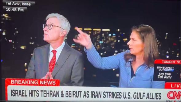 CNN Amerika İsrail'in sansürüne boyun eğerek yayın yapıyor