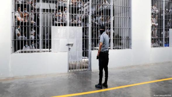 El Salvador'da suça sürüklenen çocuklara müebbet hapis