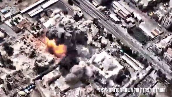 İran'dan İsrail'e füze yağmuru, ABD uçak gemisi vuruldu: 3 Asker öldü