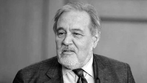 İlber Ortaylı'nın ardından: 'Ona merhaba desen bir şey öğrenirdin'. Fatih Camii haziresine defnedilecek