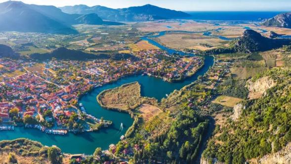 'Kimse hiçbir yere gitmek istemiyor': İran savaşı Türkiye'de turizm sektörünü nasıl etkiliyor?