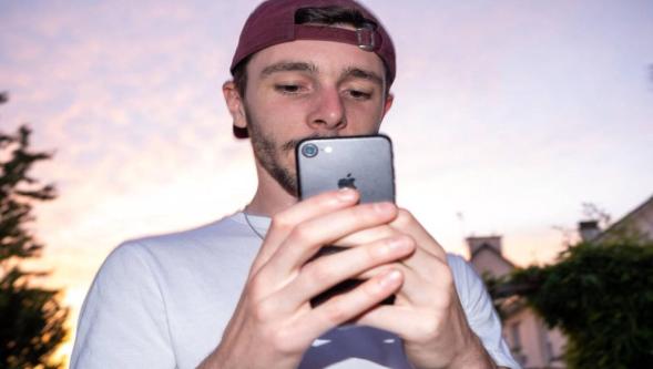 Yapay zekanızın sizinle çok fazla hemfikir olması nasıl sorunlara yol açar?